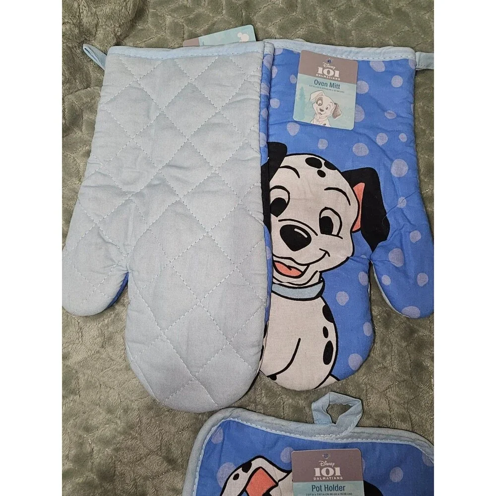 101 Dalmatians Kitchen Pot Holder Hot Pad Oven Mitt Three Piece Set NWT